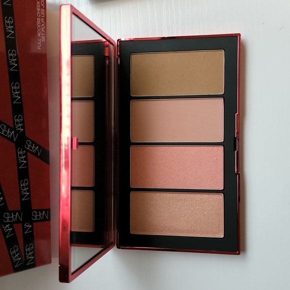NARS Full Access Cheek Palette - Picture 2 of 4